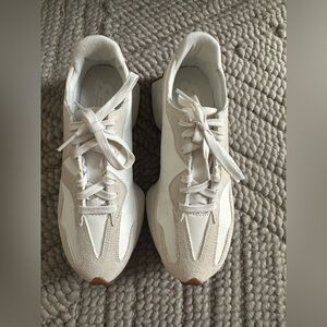 New Balance Women's Shoes - White and Tan - NWOB